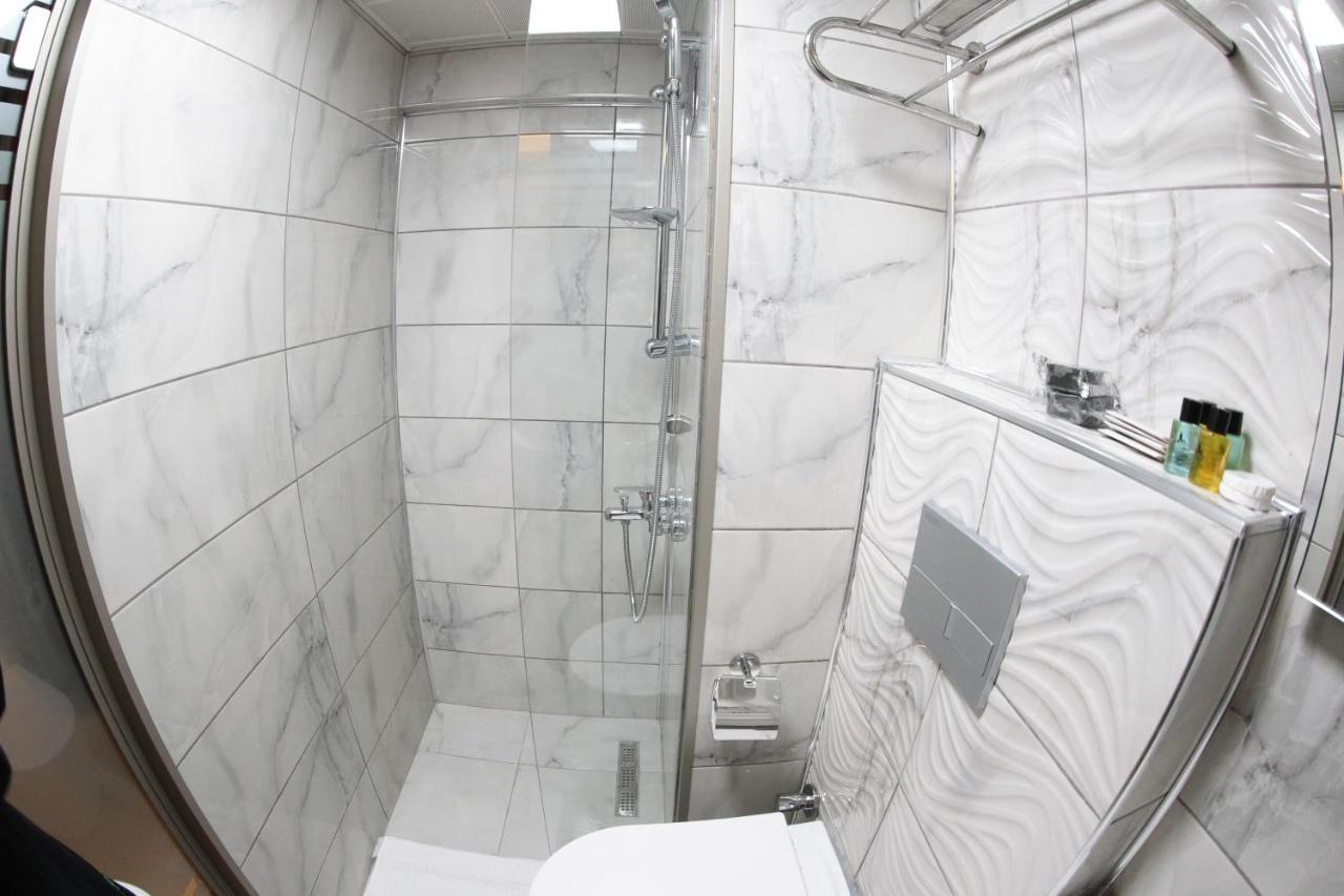 X-Nellyı Hotel Provincia di Provincia di Istanbul Esterno foto